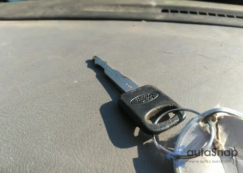 1997 Ford Ranger Splash/Xl/Xlt из США, поврежденный, VIN 1FTCR10AXVTA71889